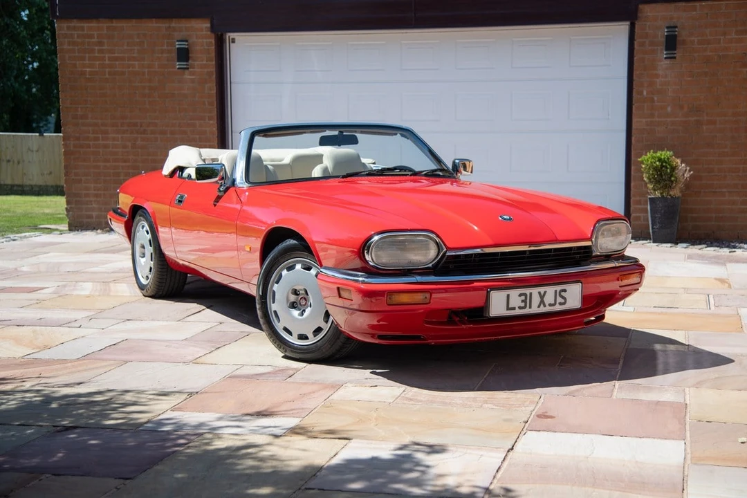 1995 Jaguar XJS Convertible - Image 2 of 30