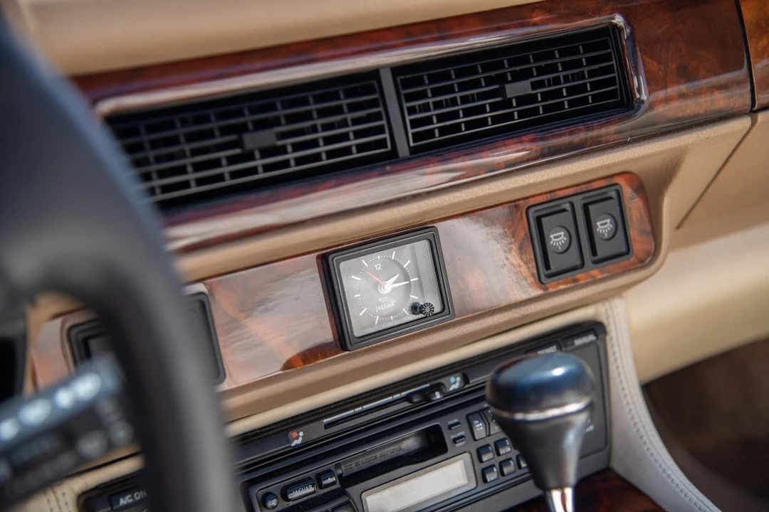1995 Jaguar XJS Convertible - Image 28 of 30