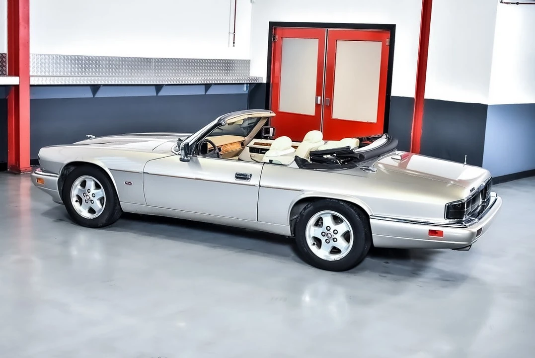 1995 Jaguar XJS Facelift AJ-16 - Image 25 of 30