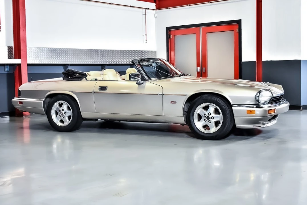 1995 Jaguar XJS Facelift AJ-16 - Image 14 of 30