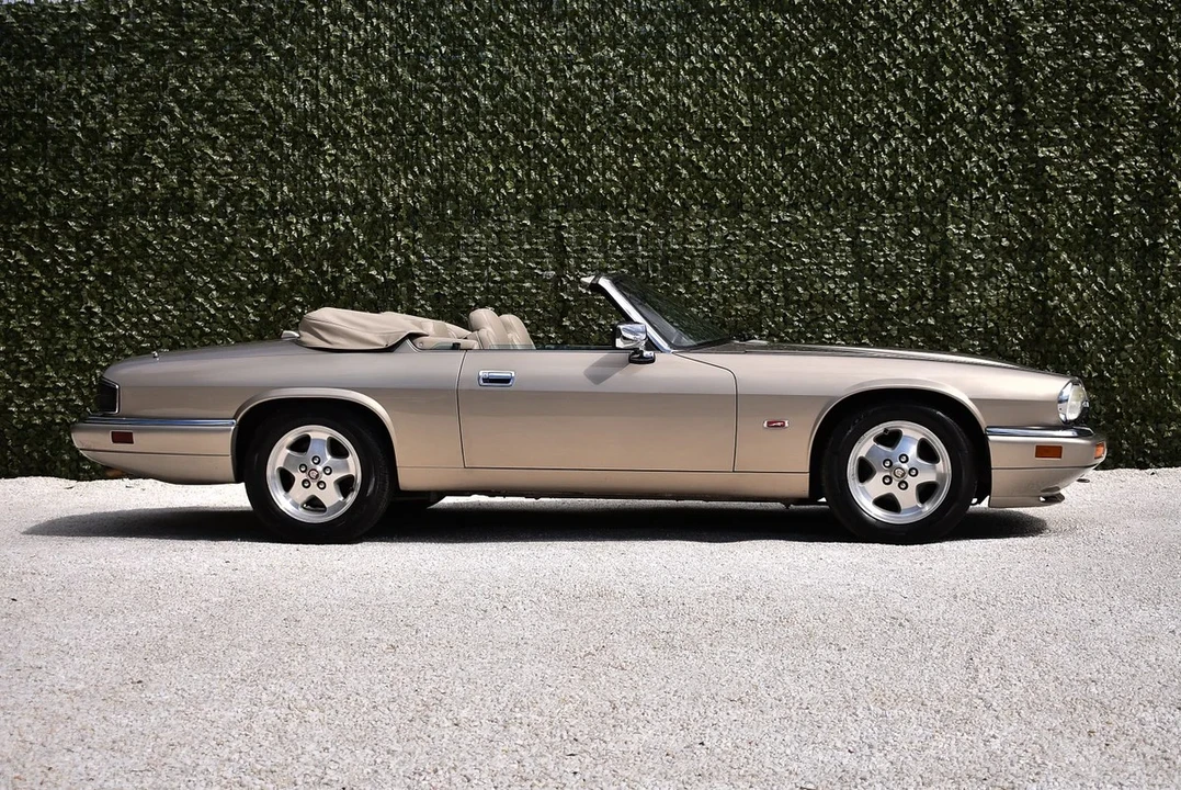 1995 Jaguar XJS Convertible - Image 9 of 30