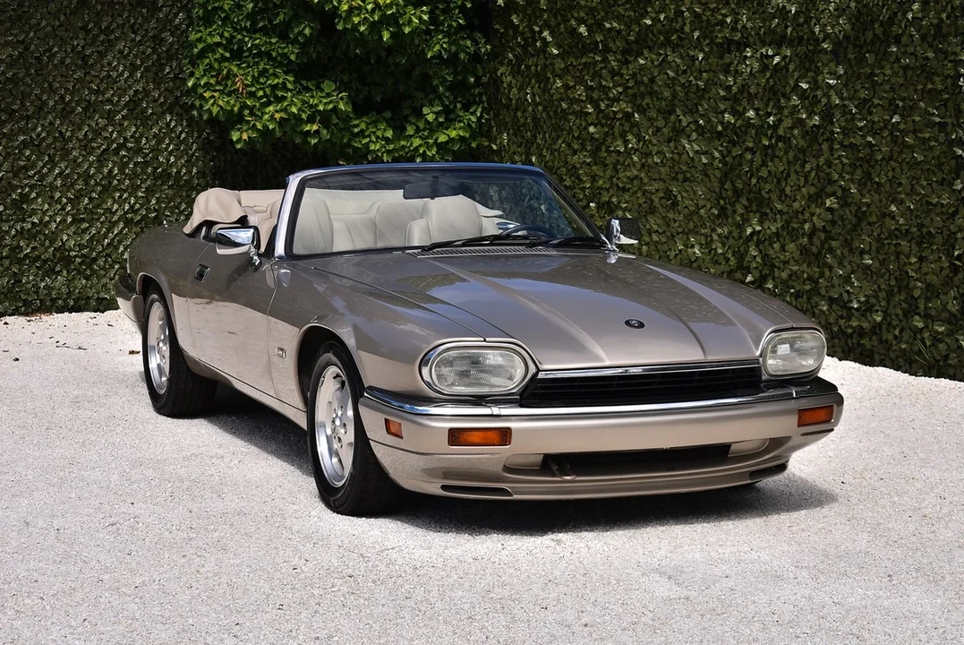 1995 Jaguar XJS Convertible - Image 4 of 30
