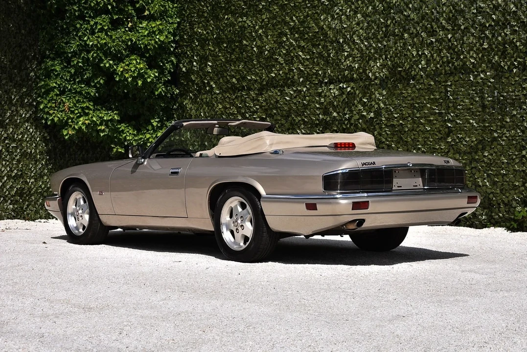 1995 Jaguar XJS Convertible - Image 14 of 30