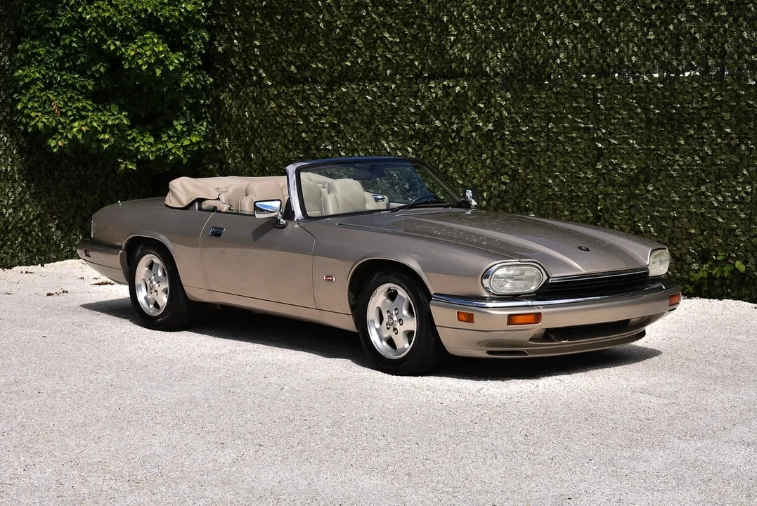 1995 Jaguar XJS Convertible - Image 6 of 30