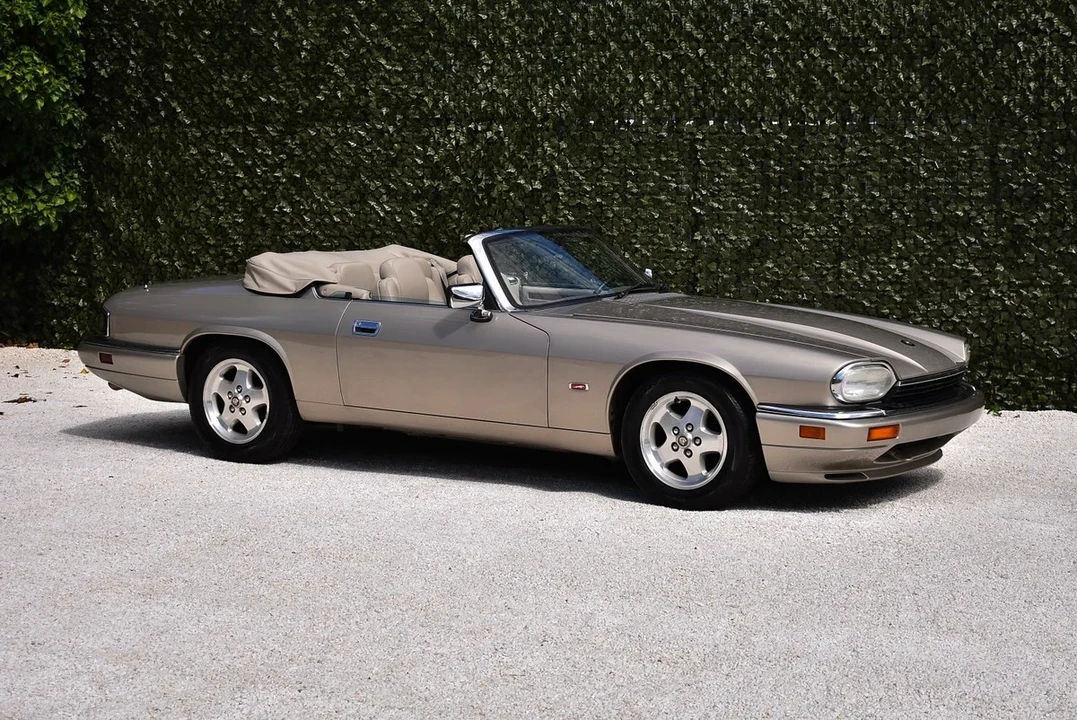 1995 Jaguar XJS Convertible - Image 7 of 30