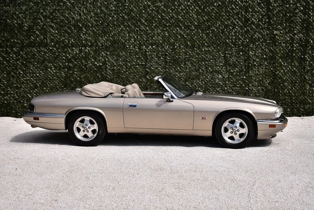 1995 Jaguar XJS Convertible - Image 8 of 30