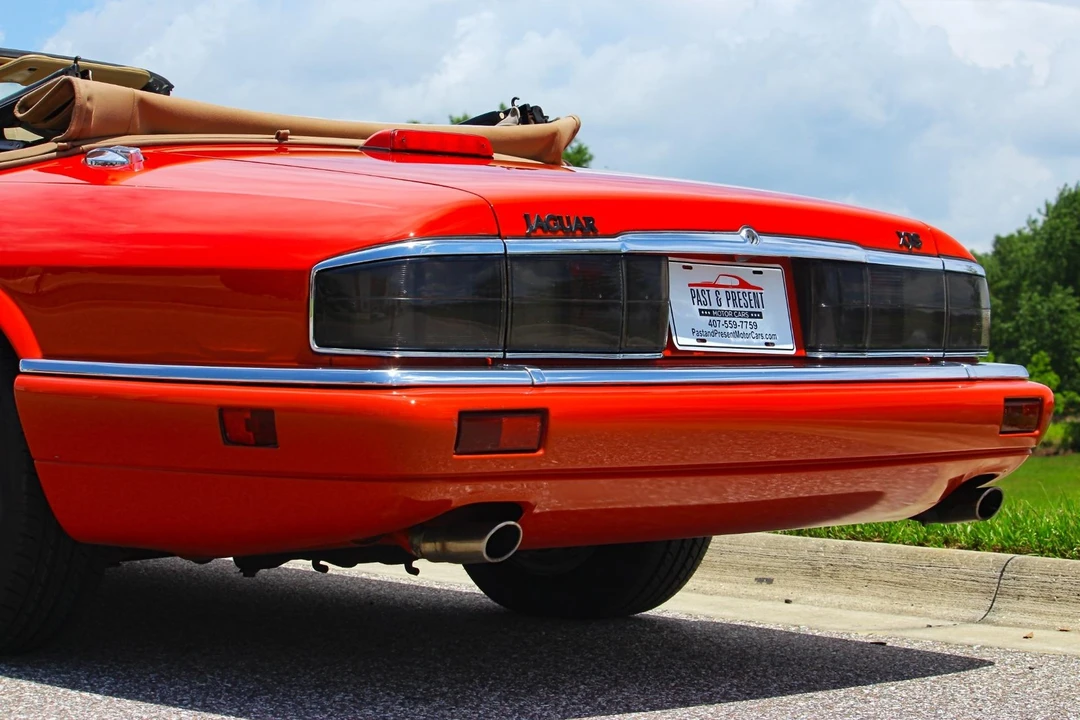 1995 Jaguar XJS Convertible - Image 16 of 31
