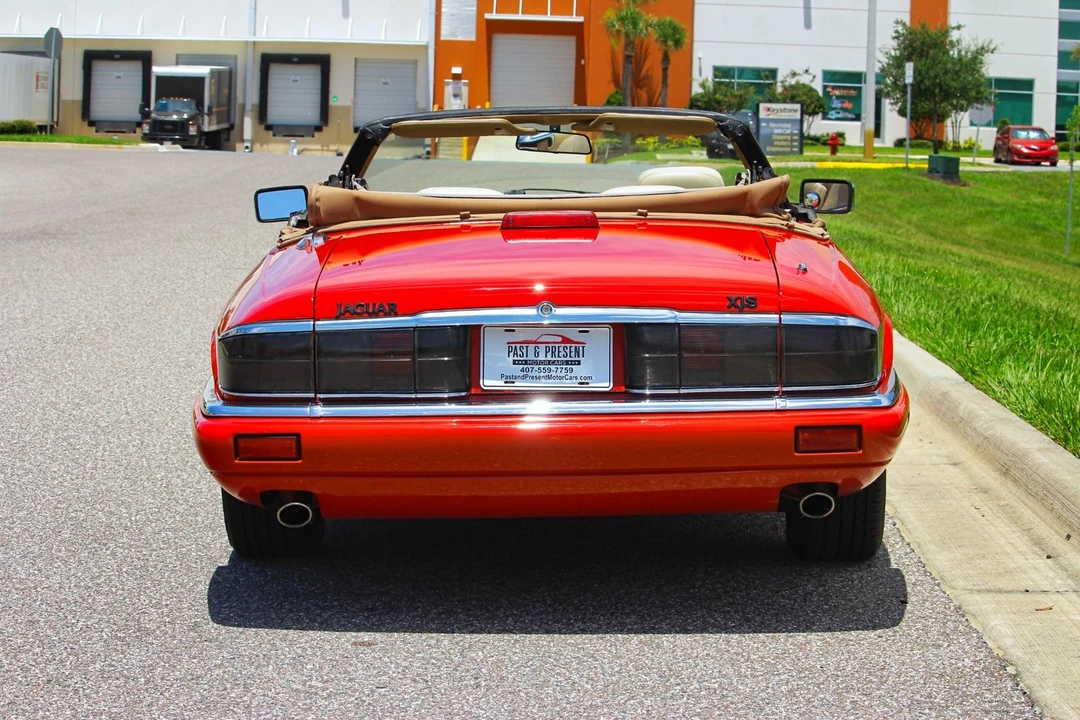 1995 Jaguar XJS Convertible - Image 10 of 31