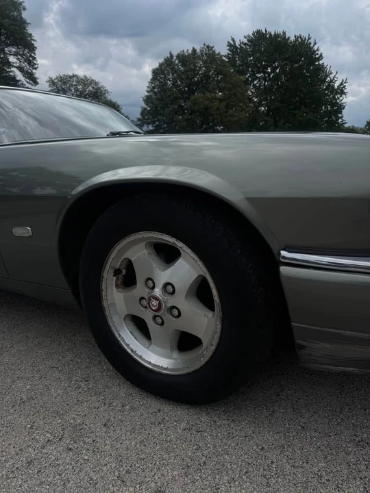 1995 Jaguar XJS Convertible - Image 4 of 13
