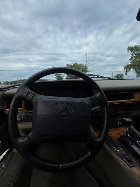 1995 Jaguar XJS Convertible - Image 10 of 13