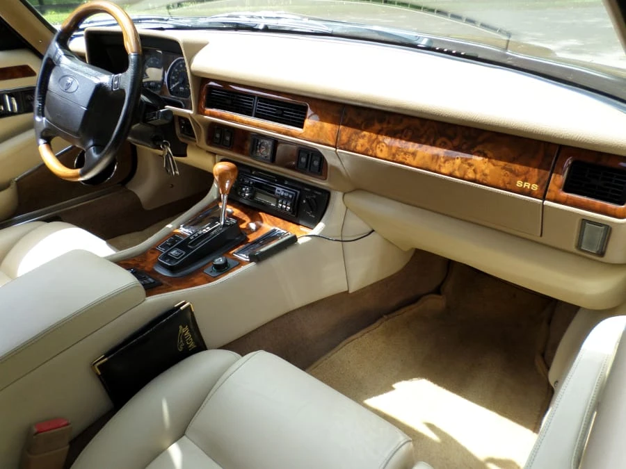 1995 Jaguar XJS Convertible - Image 14 of 17