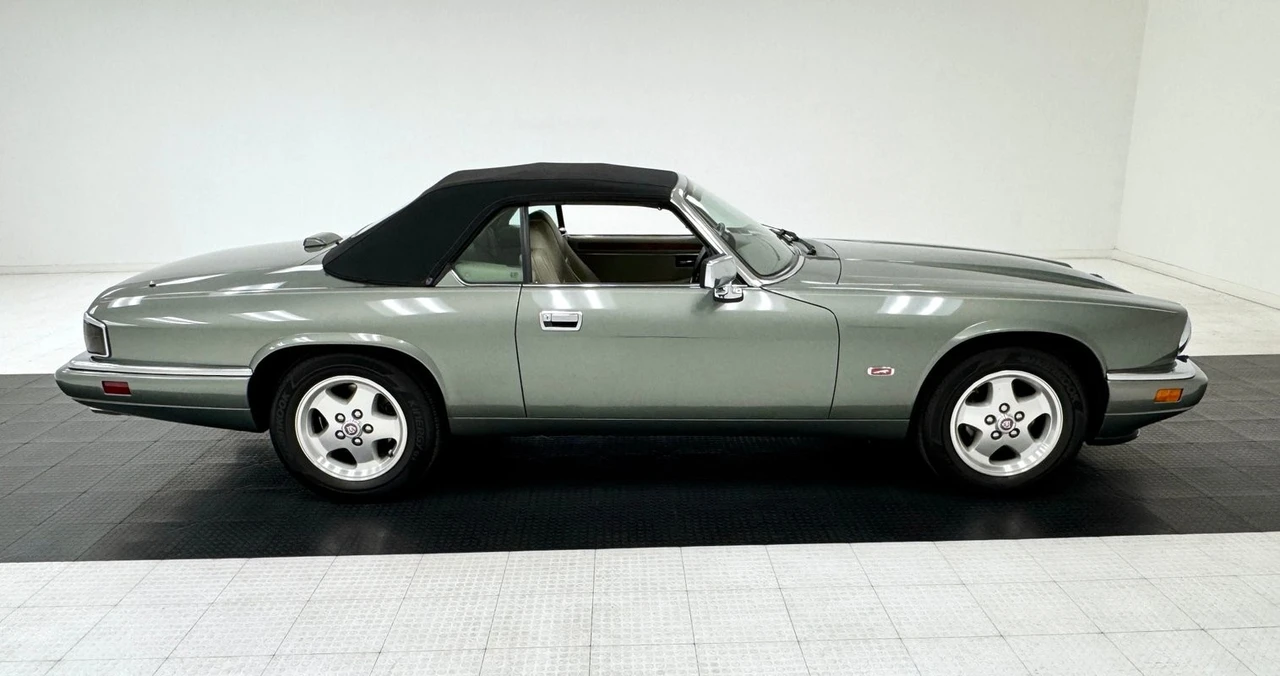 1995 Jaguar XJS Convertible - Image 9 of 12