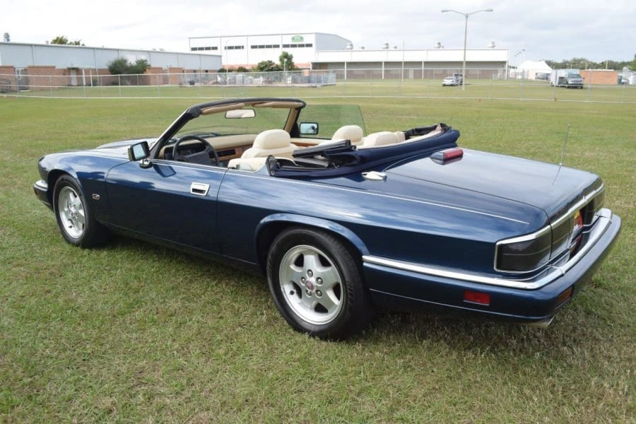 1995 Jaguar XJS Convertible - Image 2 of 8