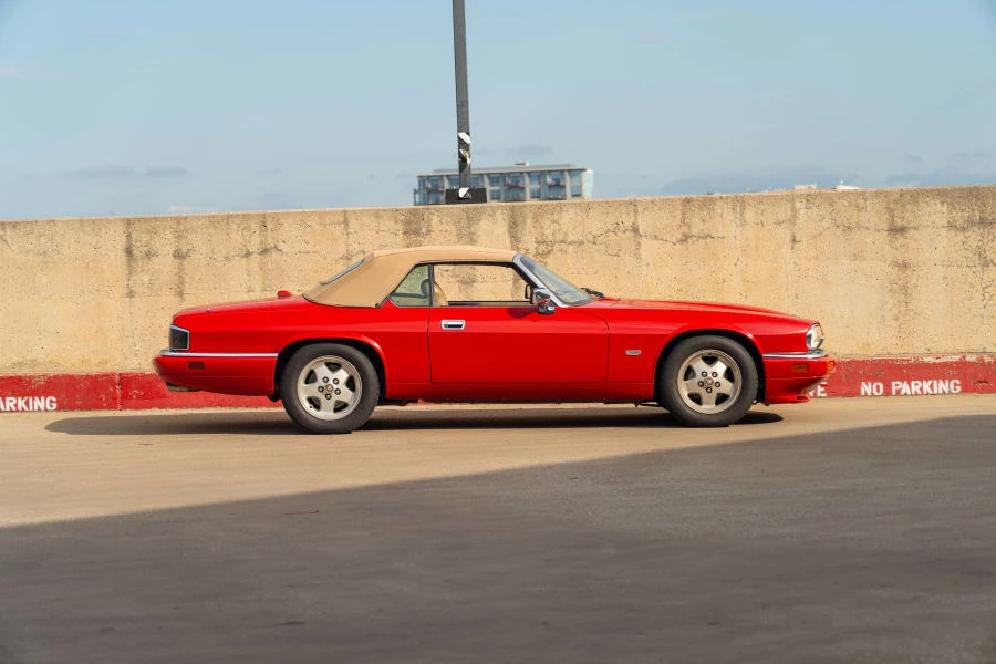 1995 Jaguar XJS Convertible - Image 10 of 17