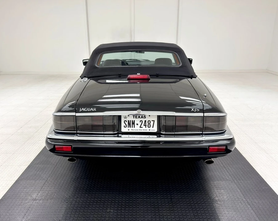 1995 Jaguar - Image 7 of 31
