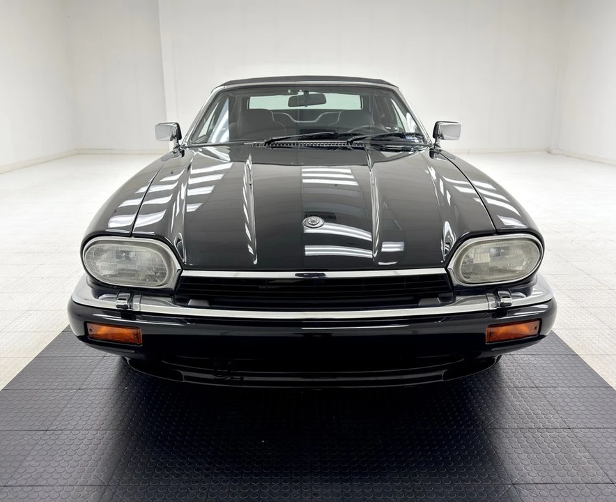 1995 Jaguar - Image 11 of 31
