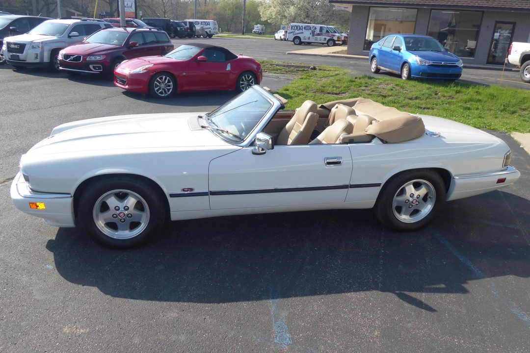 1995 Jaguar XJS Convertible - Image 3 of 31