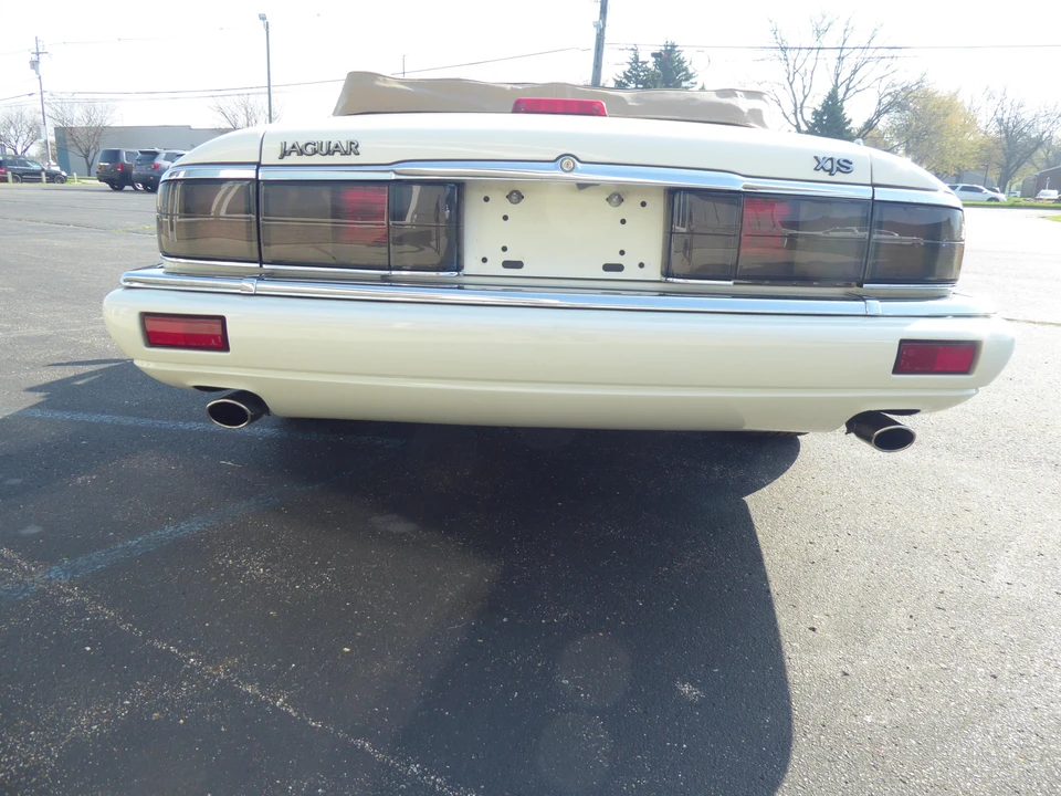 1995 Jaguar XJS Convertible - Image 24 of 31