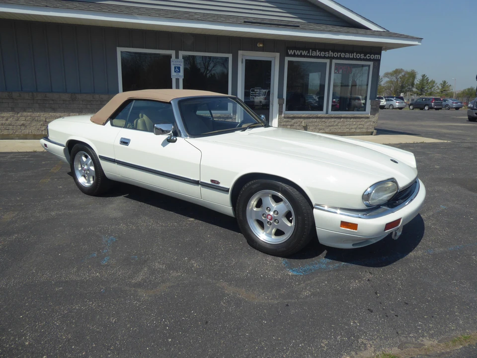 1995 Jaguar XJS Convertible - Image 17 of 31