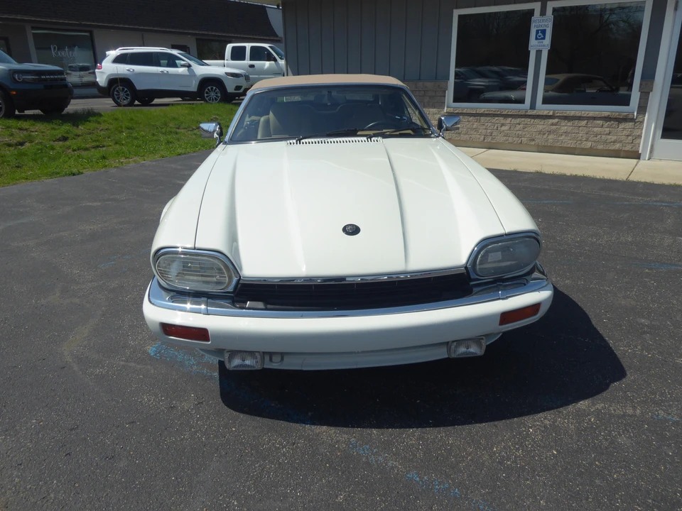 1995 Jaguar XJS Convertible - Image 11 of 31