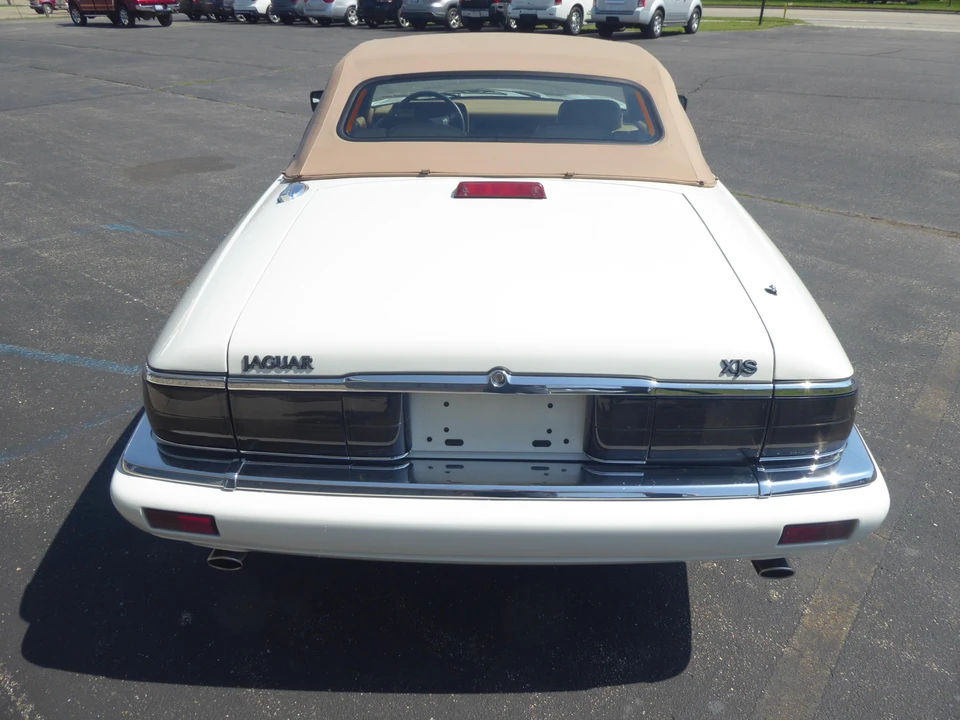 1995 Jaguar XJS Convertible - Image 15 of 31