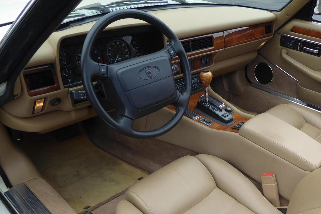 1995 Jaguar XJS Convertible - Image 30 of 31