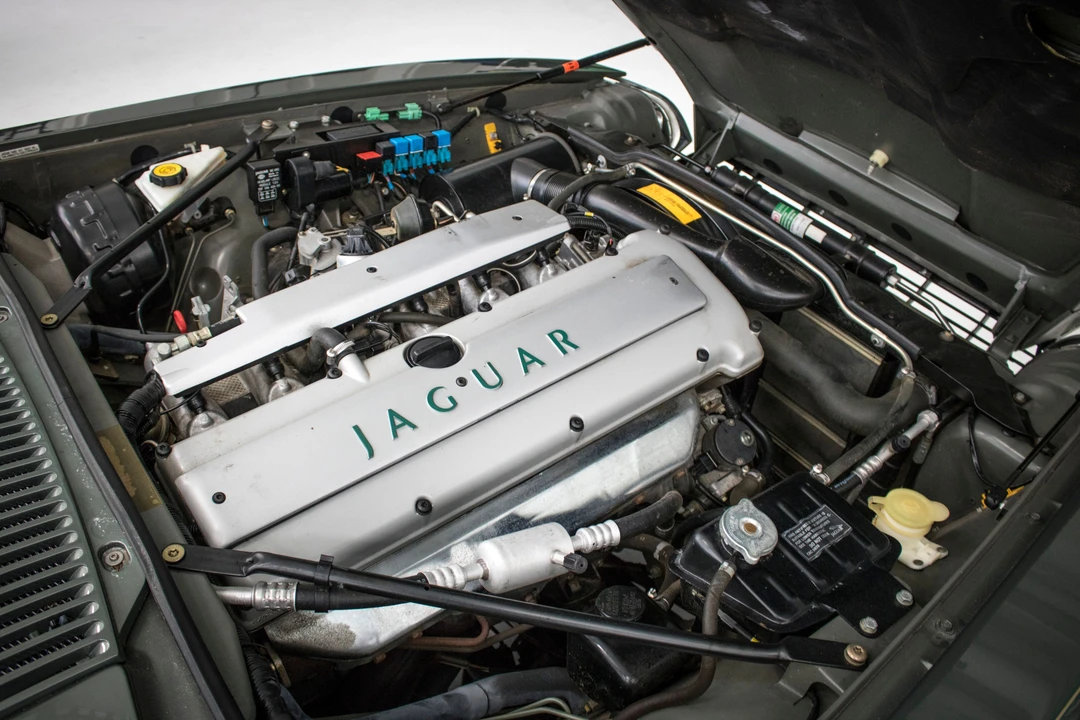 1995 Jaguar XJS Facelift AJ-16 - Image 10 of 10