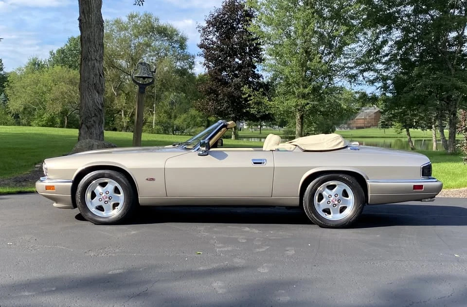 1995 Jaguar XJS Convertible - Image 2 of 20