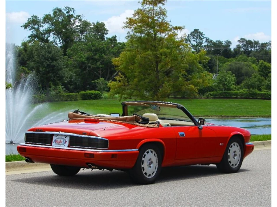 1995 Jaguar XJS - Image 2 of 13