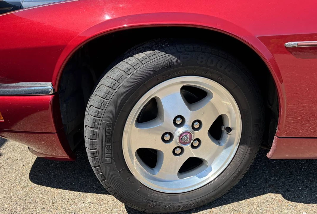 1995 Jaguar XJS - Image 8 of 9