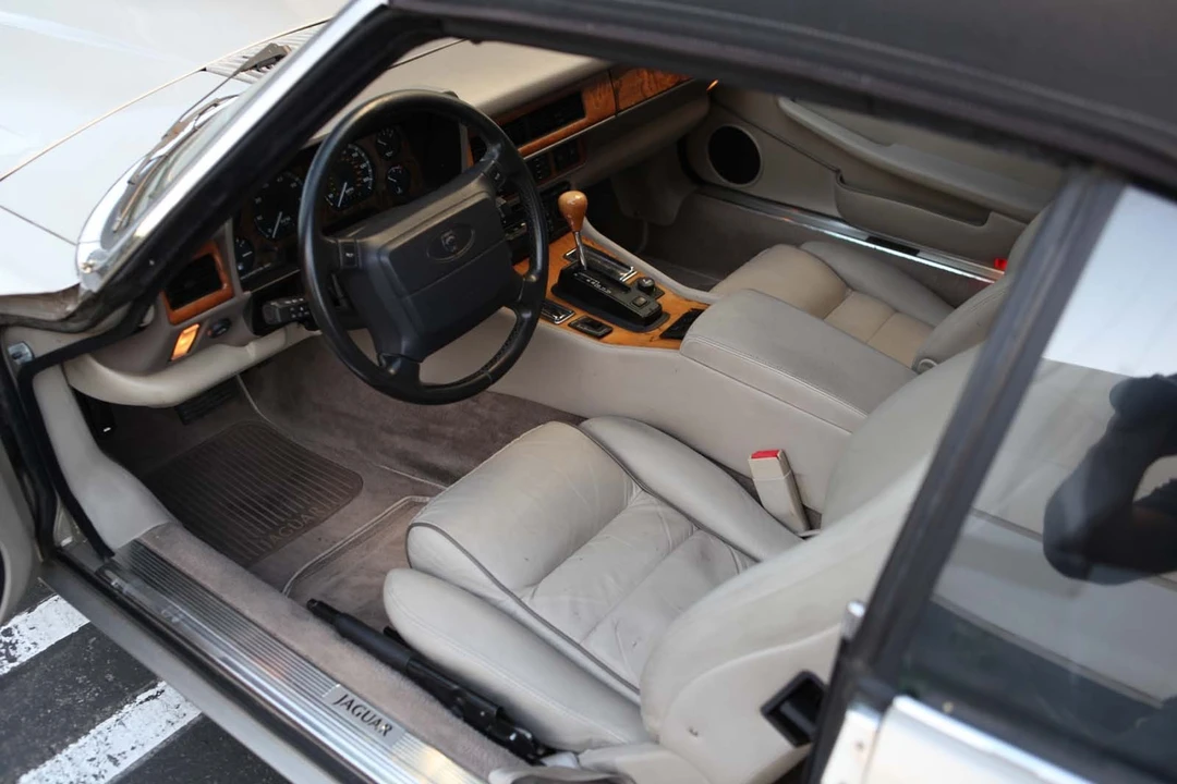 1995 Jaguar XJS - Image 10 of 20