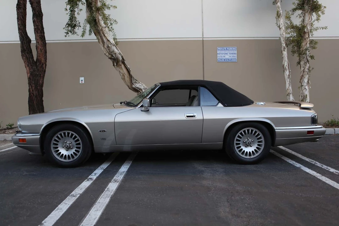 1995 Jaguar XJS - Image 2 of 20