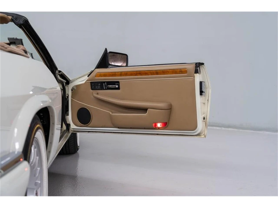 1995 Jaguar XJS - Image 10 of 31