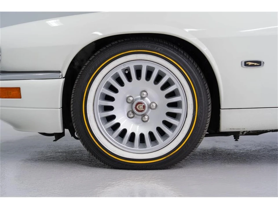 1995 Jaguar XJS - Image 28 of 31