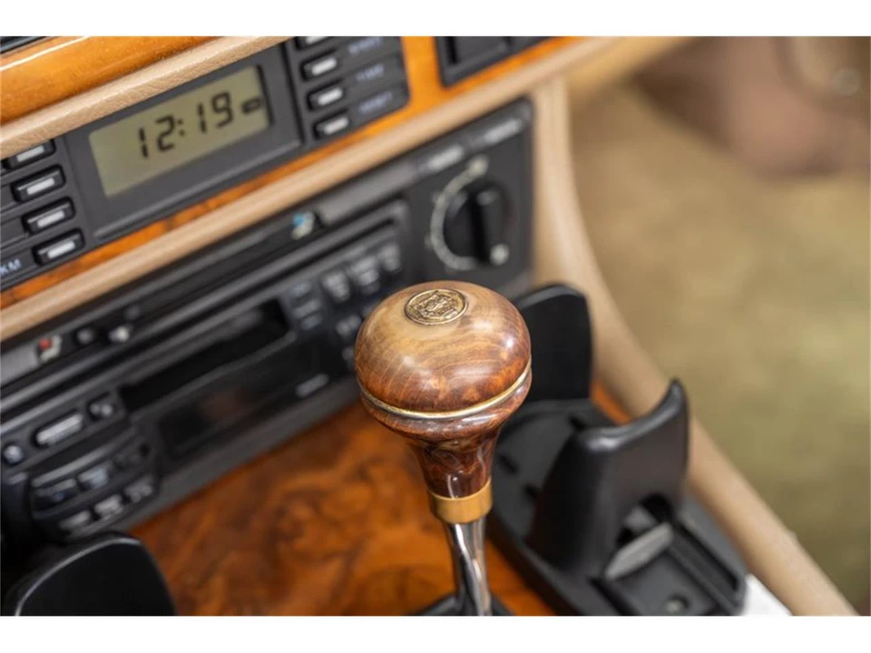 1995 Jaguar XJS - Image 17 of 31