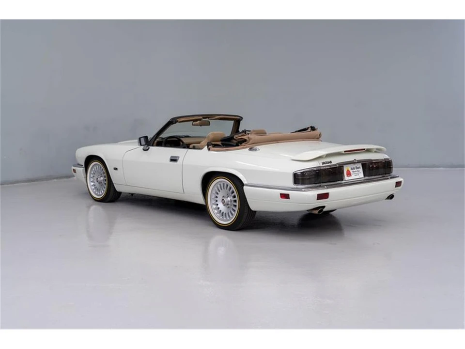 1995 Jaguar XJS - Image 3 of 31