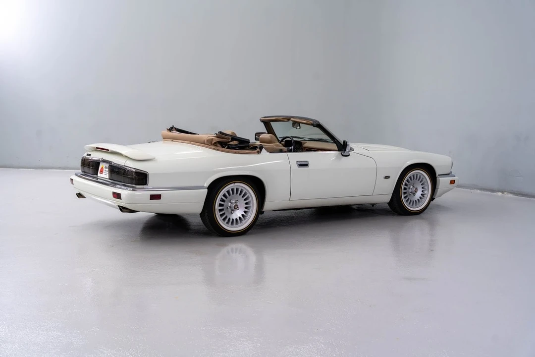 1995 Jaguar XJS - Image 7 of 31