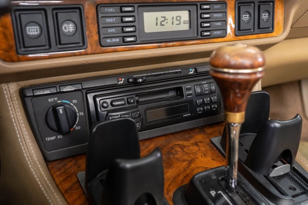 1995 Jaguar XJS - Image 15 of 31