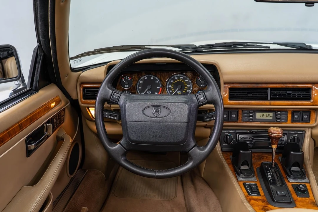 1995 Jaguar XJS - Image 12 of 31