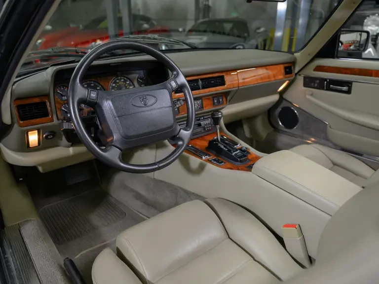 1995 Jaguar XJS - Image 12 of 31