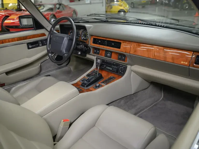 1995 Jaguar XJS - Image 11 of 31