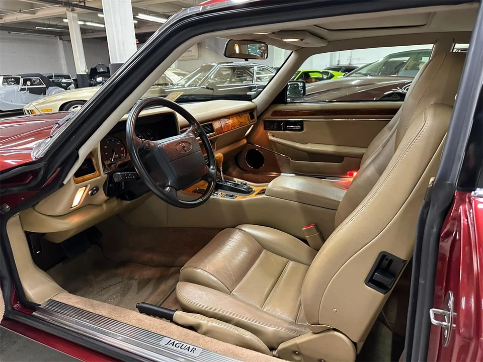 1995 Jaguar XJS - Image 17 of 31