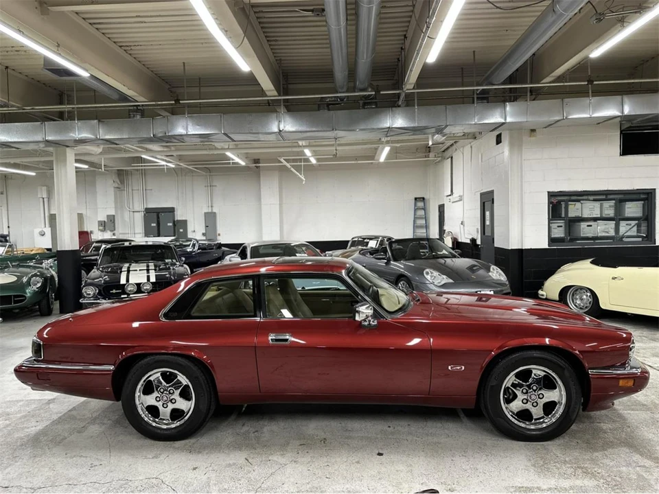 1995 Jaguar XJS - Image 8 of 31