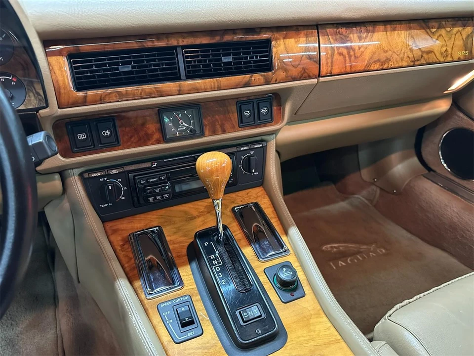 1995 Jaguar XJS - Image 22 of 31