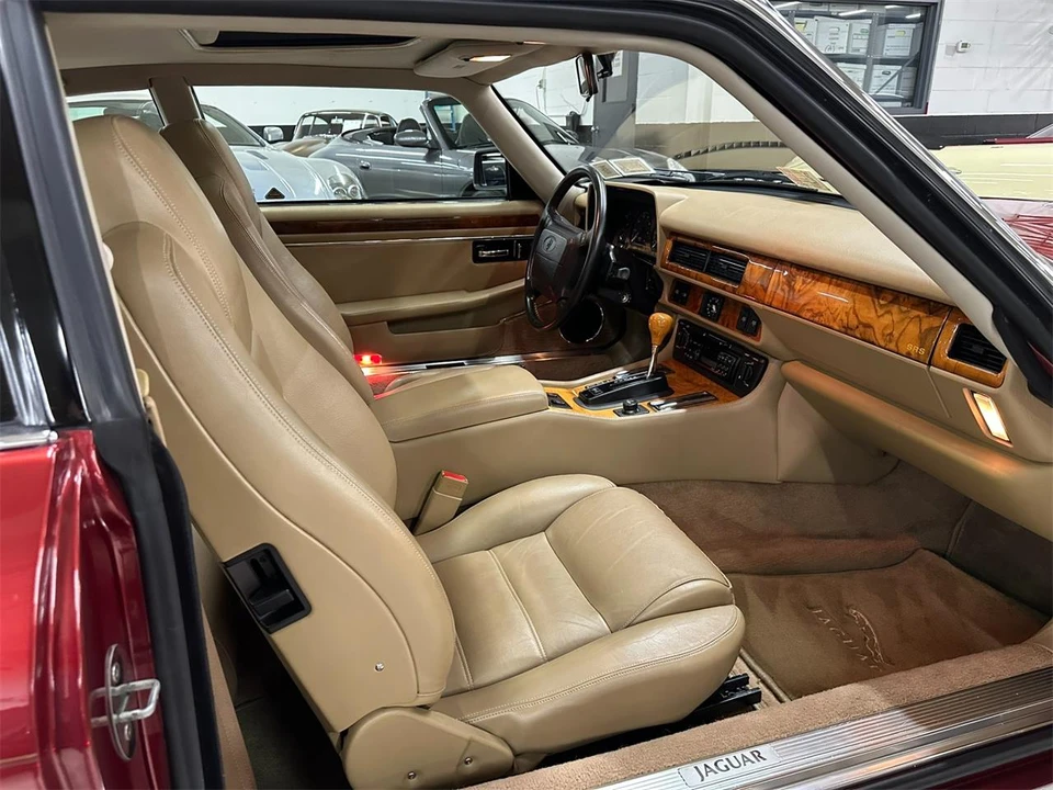 1995 Jaguar XJS - Image 24 of 31