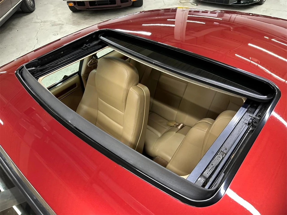 1995 Jaguar XJS - Image 10 of 31
