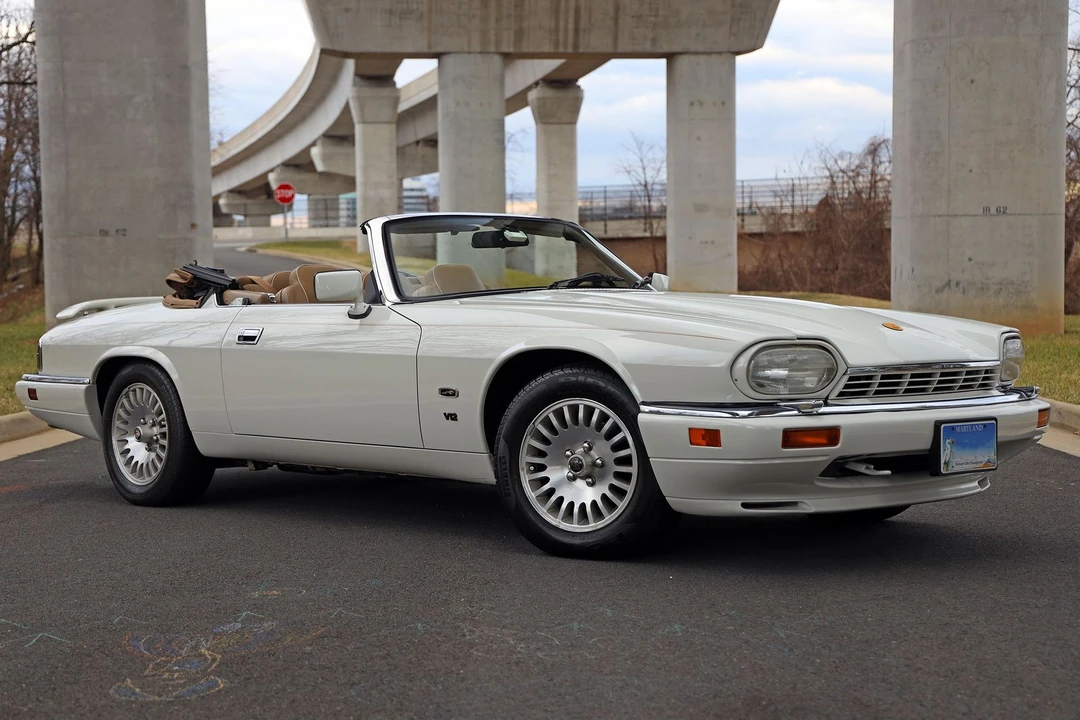 1995 Jaguar XJS Convertible - Image 2 of 20