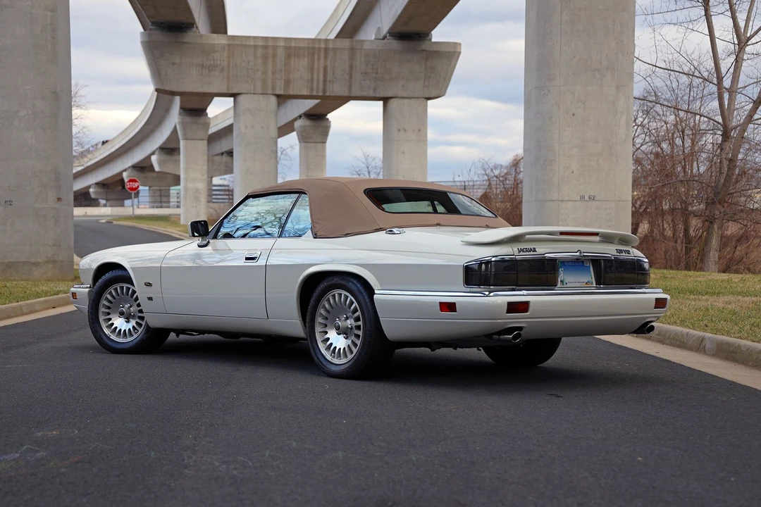 1995 Jaguar XJS Convertible - Image 16 of 20
