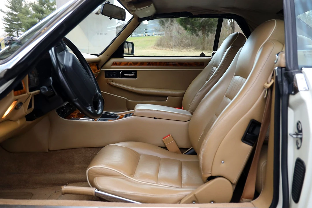 1995 Jaguar XJS Convertible - Image 10 of 20
