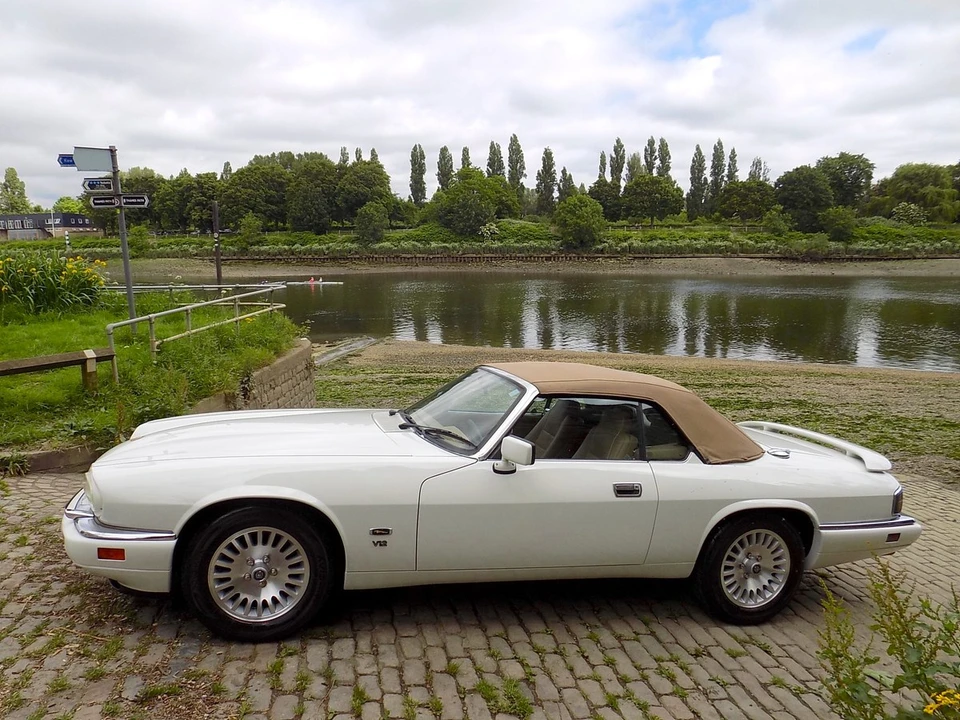 1995 Jaguar XJS Facelift V12 - Image 23 of 30